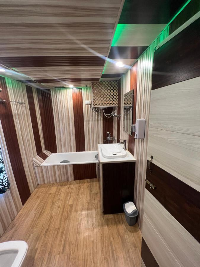 Aristotle Group Of Houseboats & Transportation Ξενοδοχείο Σριναγκάρ Εξωτερικό φωτογραφία